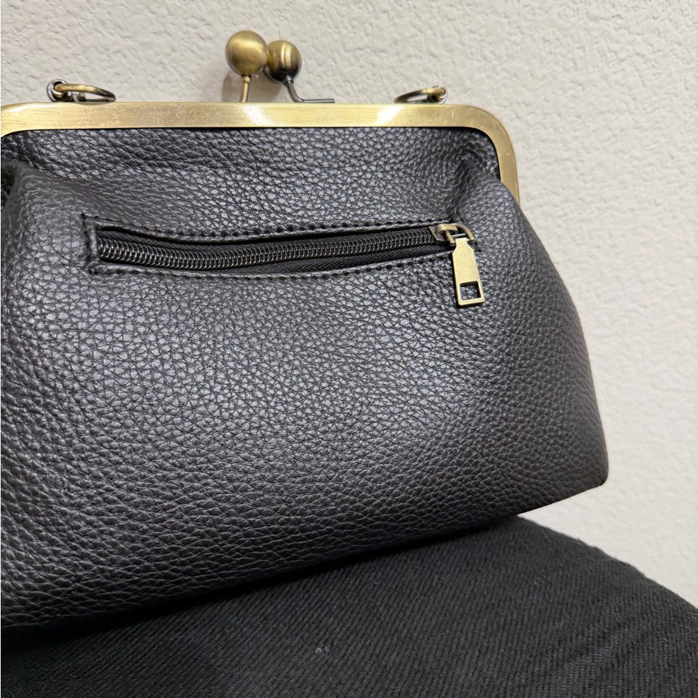 Vintage Black Clutch - Picture 3 of 3